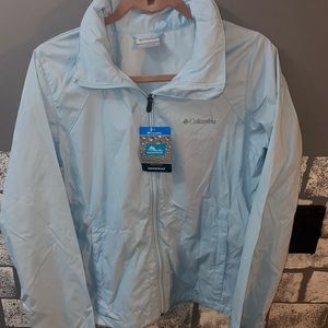 Columbia wind breaker